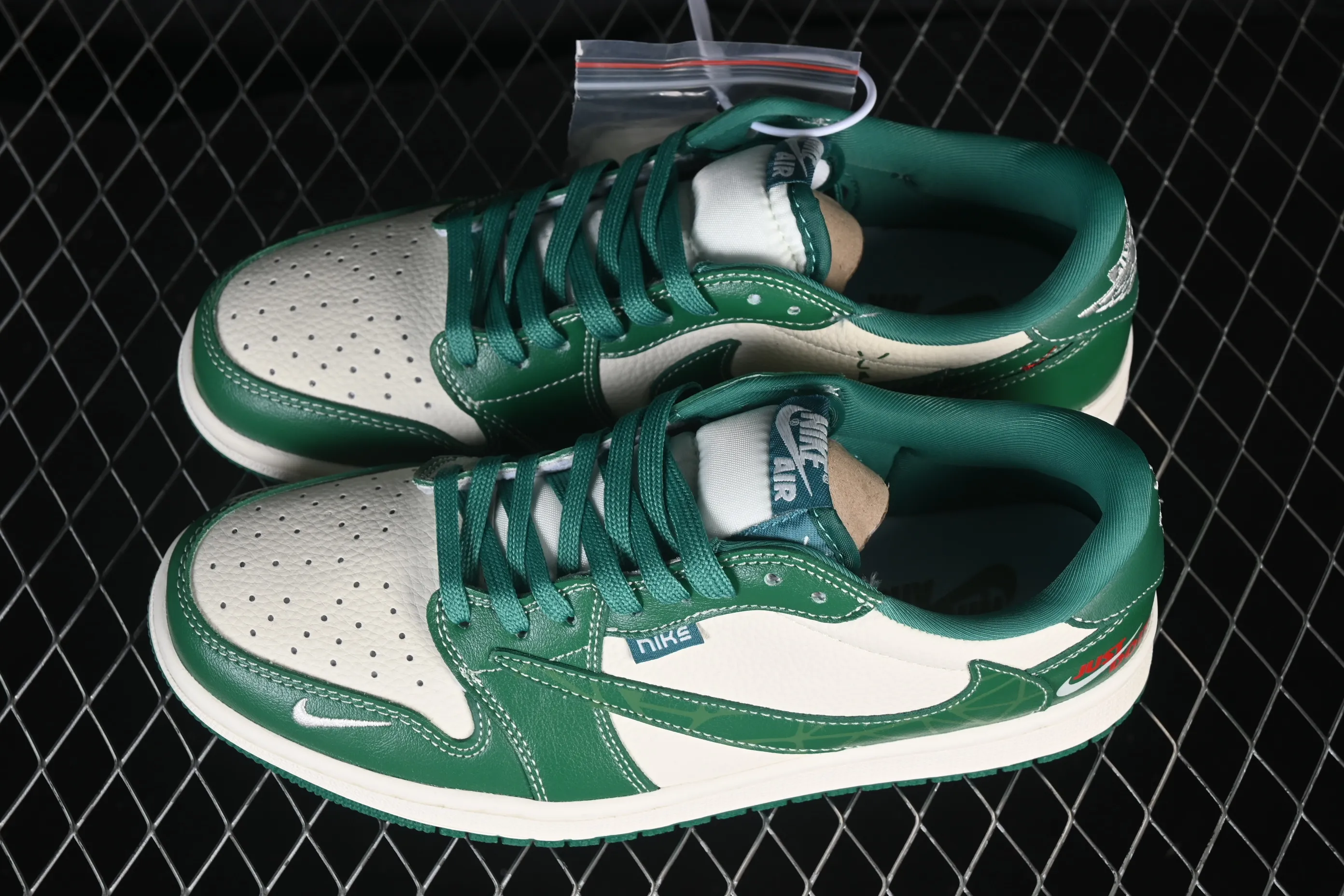 All categories Air Jordan Jordan series basketball shoes Air Jordan 1 Low High-end customized low-top sneakers Travis Scott x Fragment Design x Air Jordan 1 Low OG SP AJ1 Joe 1 meter green low-top cultural casual sneakers LD2028-069